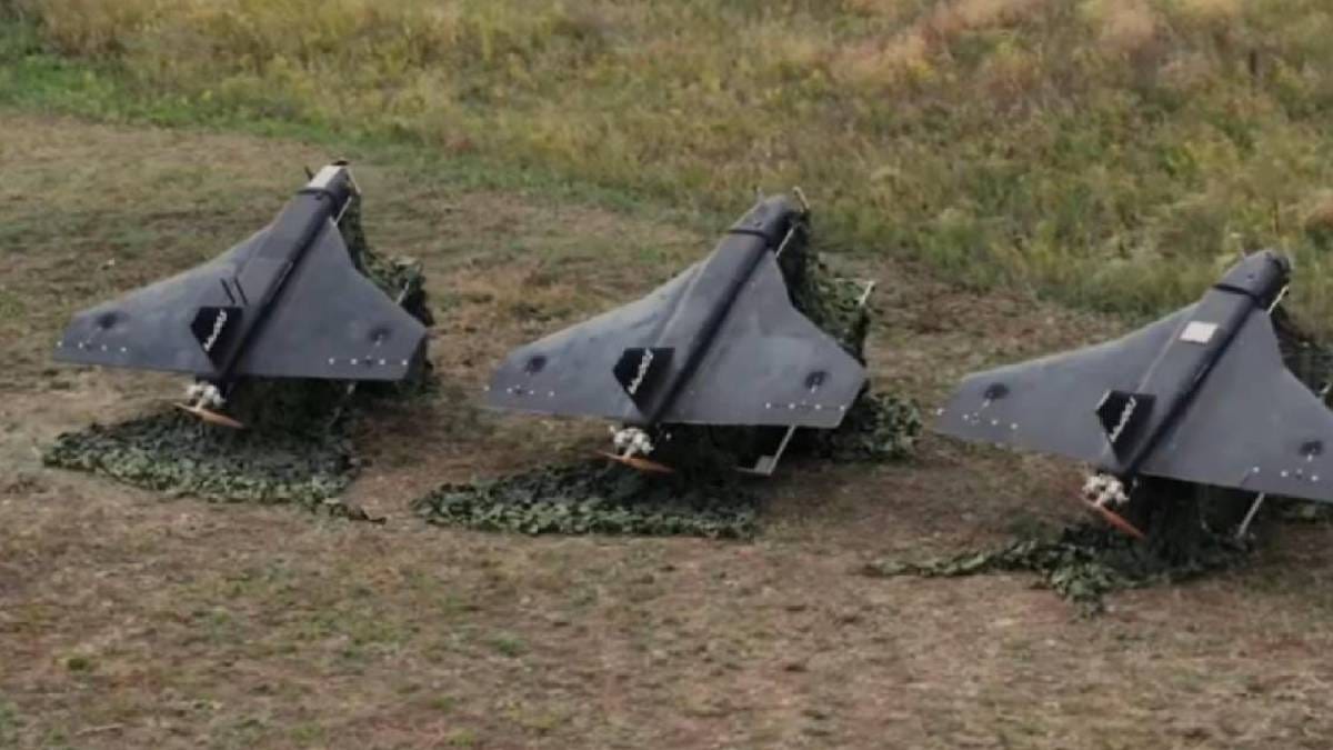 Белорусский вертолет сбил российский ударный дрон, который летел в Украину