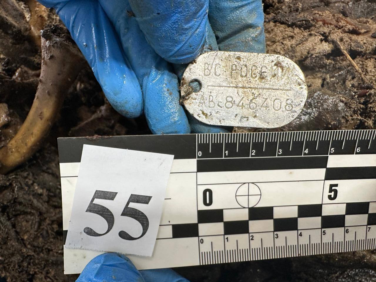 Во время процедур репатриации погибших обнаружили 2 тела россиян с личными военными жетонами