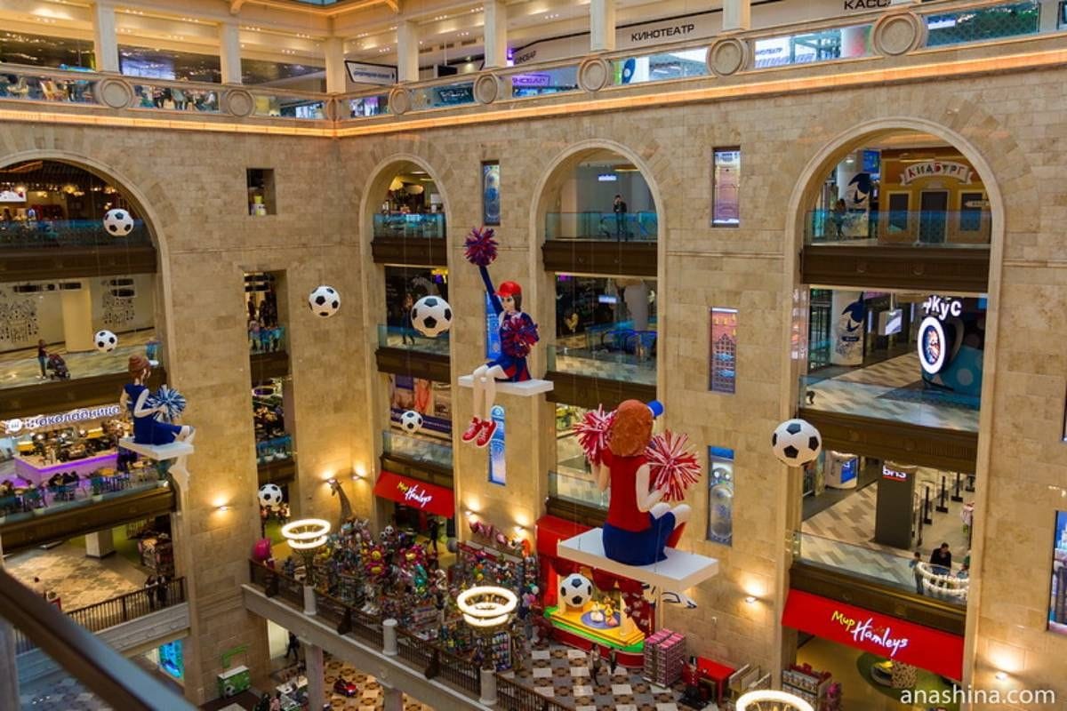 В самом известном магазине игрушек России произошел взрыв – в коме работник ФСБ, погиб человек