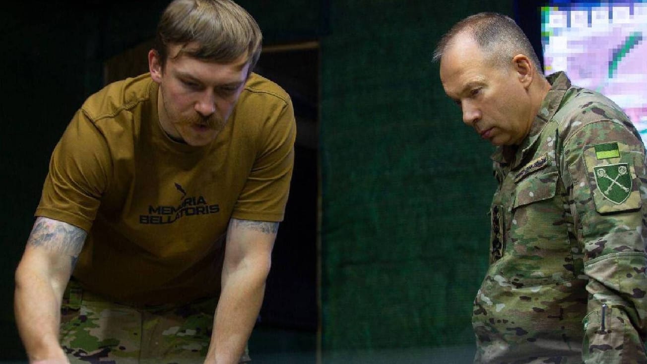 Часть российских подразделений оказалась в окружении, – Сырский