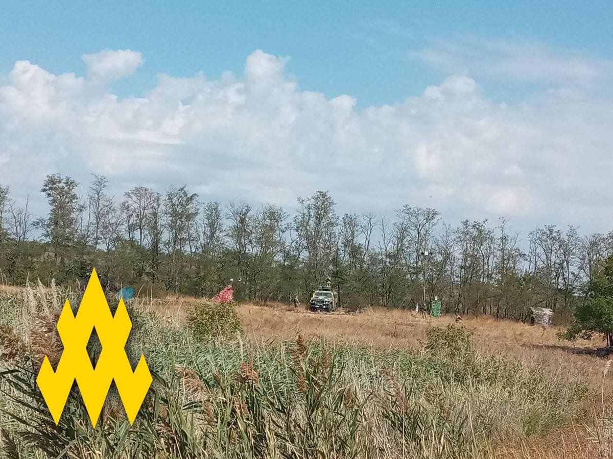 Срочная эвакуация боеприпасов: оккупанты на Луганщине в панике после удара ВСУ